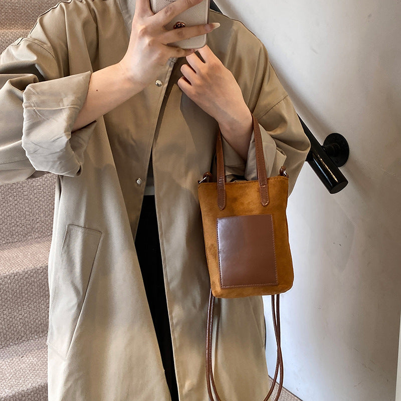 Retro Leopard Print Crossbody Bag, brown, carried by hand